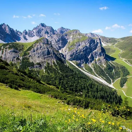 아파트 Sofi - Enjoy The View - Axams,innsbruck Tirol